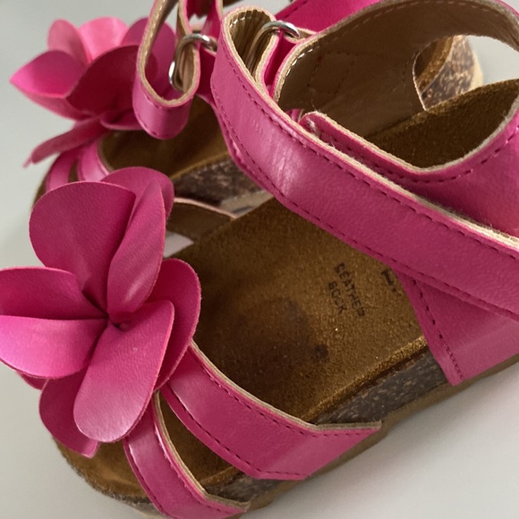Girls Flower Sandals - Picture 4 of 6